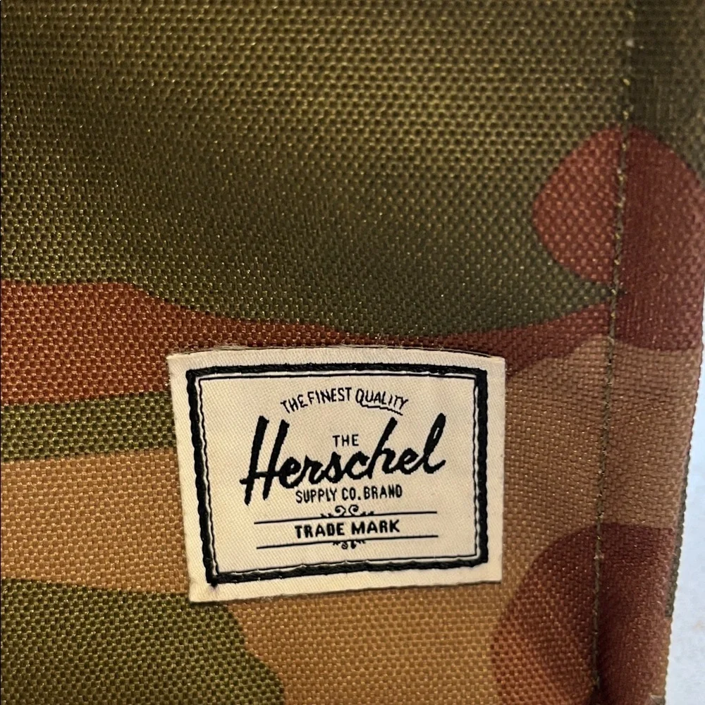 Herschel Supply Company Kids Camo Lunch Bag - Green, Brown, Black
